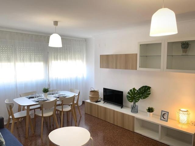 Uim Mediterraneo Diagonal 17 Wifi Sagunto Buitenkant foto